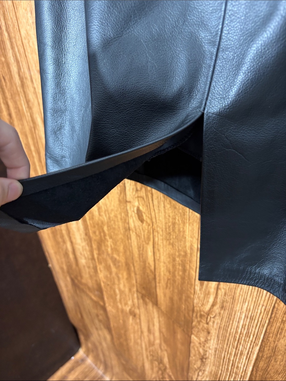 Reed Sportswear Black Leather Pencil Skirt - Picture 7 of 7